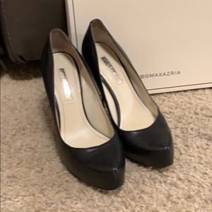 BCBG Heel. Size US7